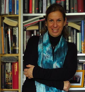 Portrait Dr. Claudia Mattner